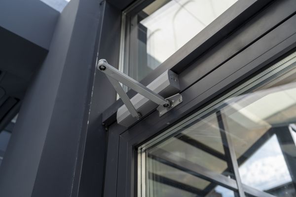 Cost of Door Closer Mounting in Merritt Island