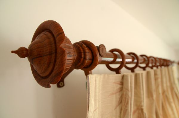 Cost of Curtain Rod Mounting in Merritt Island