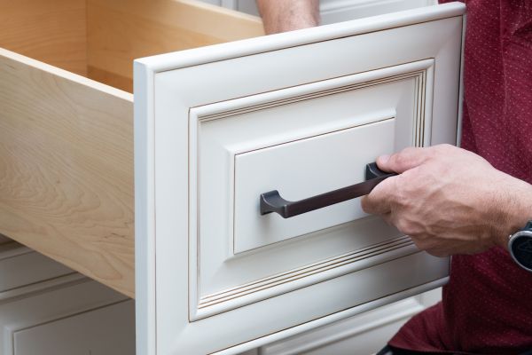 Cost of Cabinet Handle Installation in Merritt Island